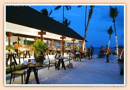 Iyara Beach Hotel & Plaza 16
